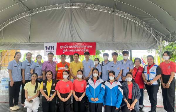สโมสรนักศึกษาพยาบาลศาสตร์ มหาวิทยาลัยราชธานี นำทีมไปร่วมบริจาคสิ่งของชีวยเหลือผู่อพยพ อำเภอเดชอุดม จังหวัดอุบลราชธานี จำนวน 4 แห่ง